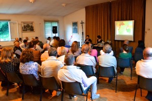 Il pubblico all'incontro con Agnese Castellarin.