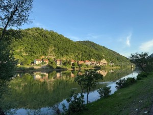 La Drina vista dall'appartamento di Emina